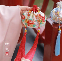 Chinese Fengshui-sachets Traditional handicrafts can soothe the mind, ward off evil spirits, bring wealth and good fortune, and enhance luck.