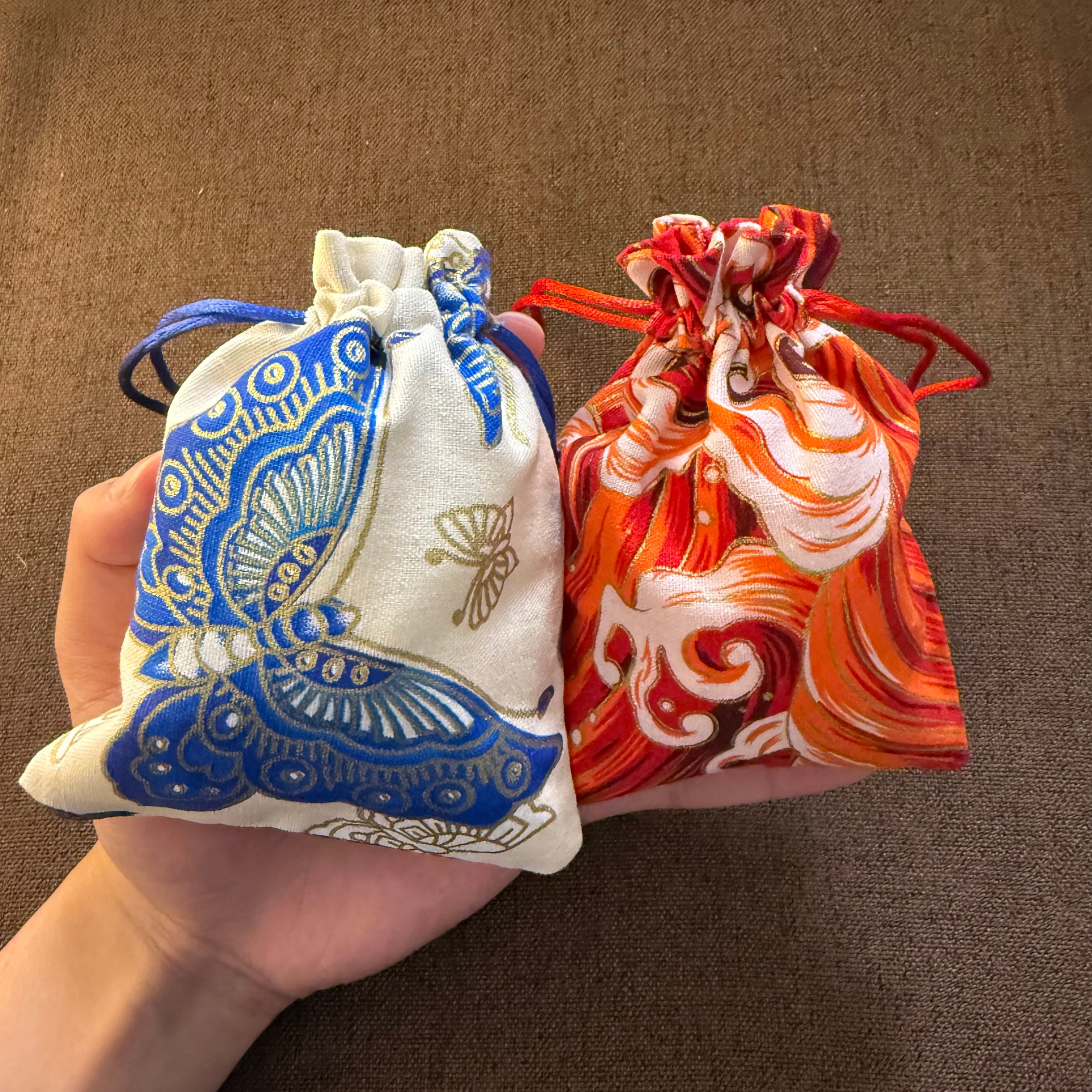 Chinese fengshui sachets Traditional handicrafts Enhances disease resistance, calms the mind, dispels evil influences Attract wealth and get good fortune in love
